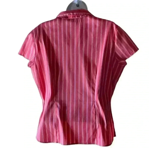 DCC Stretch Missy Blouse Womens Size Medium Short Sleeves Button Front Top - Picture 4 of 5
